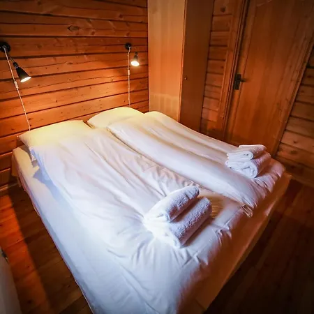 Vesterland Feriepark - Hotel, Cabins And Apartments 3* Sogndal
