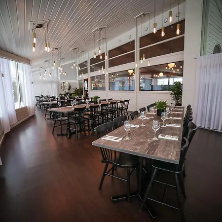 Vesterland Feriepark - Hotel, Cabins And Apartments Resort Sogndal
