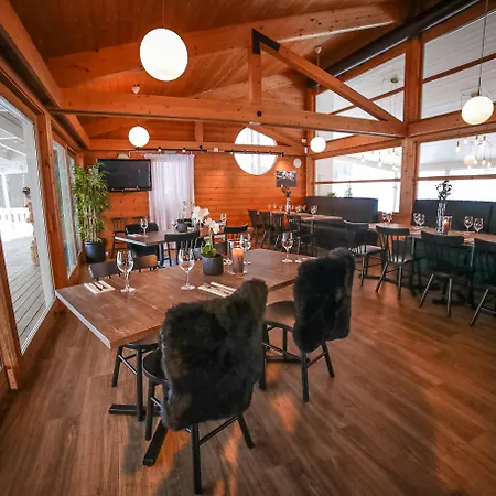 Vesterland Feriepark - Hotel, Cabins And Apartments 3* Sogndal