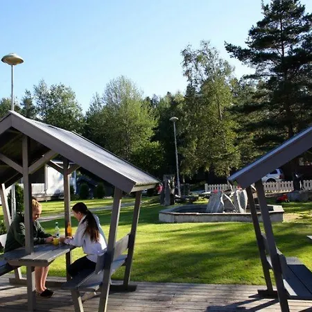 Resort Vesterland Feriepark - Hotel, Cabins And Apartments Sogndal