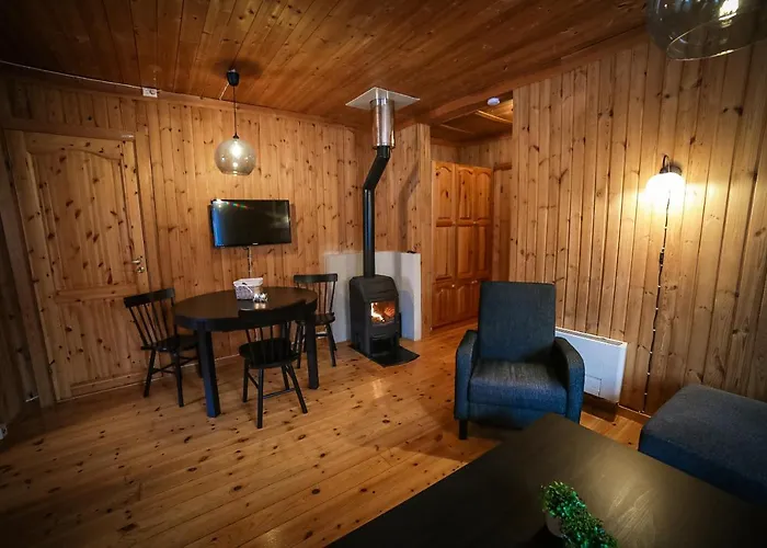 Resort Vesterland Hytter, Og Leikeland 3*