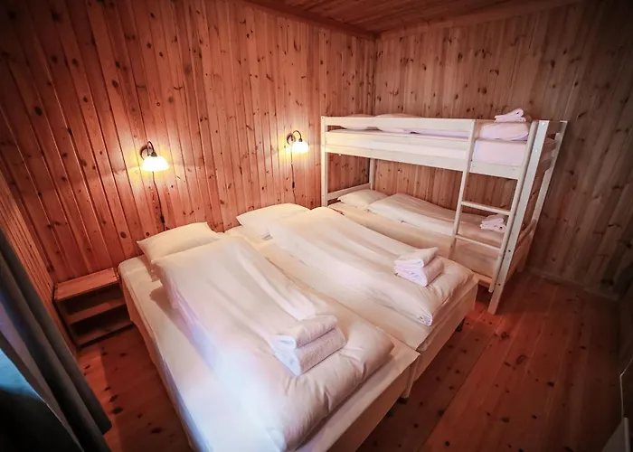 Semesteranläggning (resort) Vesterland Hytter, Og Leikeland 3*