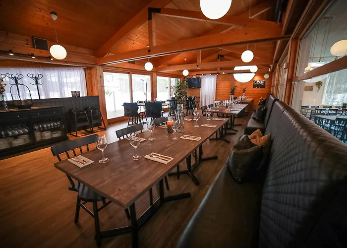 Resort Vesterland Hytter, Og Leikeland 3*
