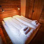 Vesterland Hytter, Og Leikeland 3* Sogndal