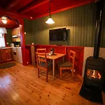Vesterland Hytter, Og Leikeland Resort Sogndal