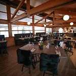 Vesterland Hytter, Og Leikeland Resort Sogndal
